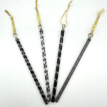 Load image into Gallery viewer, Art Glass Icicles Filigree/Ribbon - BLACK/GOLD
