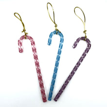Load image into Gallery viewer, Large Handblown Filigree Art Glass Candy Cane – 6 Inches, Classic Zanfirico Collection
